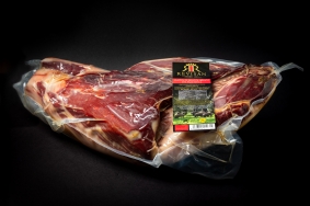 JAMÓN DE BELLOTA IBÉRICO 50% RAZA IBÉRICA DESHUESADO Y PULIDO