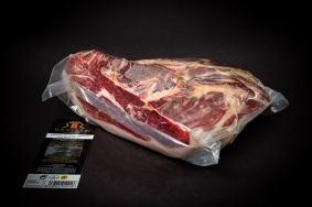 JAMON DESHUESADO IBÉRICO CEBO CERTIFICADO 50% 1/2P